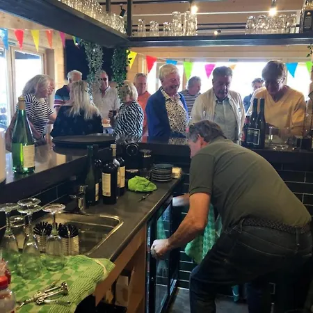 503a Op Recreatiepark De Wielen Chalé