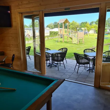 503a Op Recreatiepark De Wielen Chalé