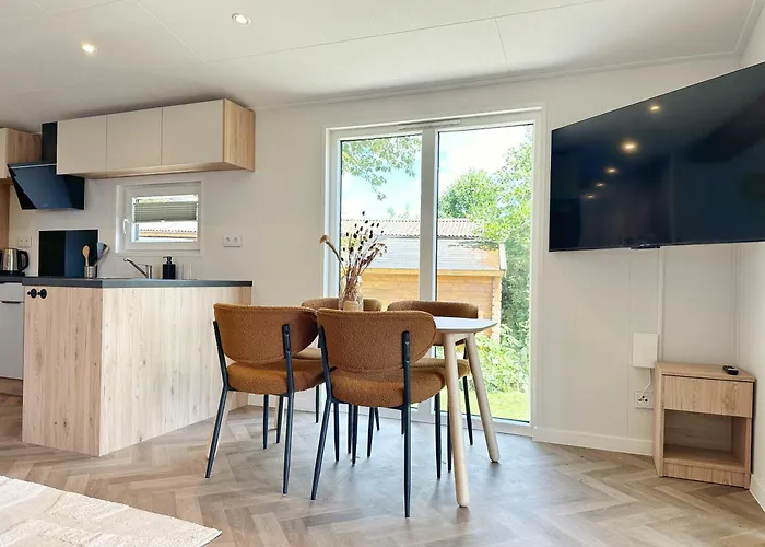 Alpehytte 503a Op Recreatiepark De Wielen *