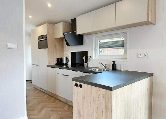 503a Op Recreatiepark De Wielen Alpehytte